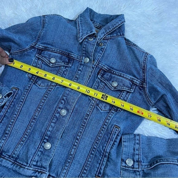Levi's Denim Trucker Jacket VINTAGE Woman’s size small - Picture 7 of 9